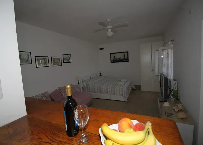 아파트 Sidro 포스티라